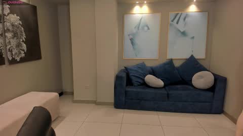 leahnovac online show from November 8, 11:10 am