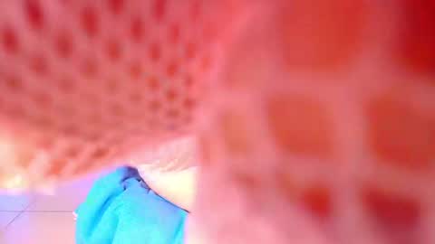 Snapshot of leahprada_ chatting on March 3, 9:26 pm Instagram Leahprada online show from March 3, 9:26 pm