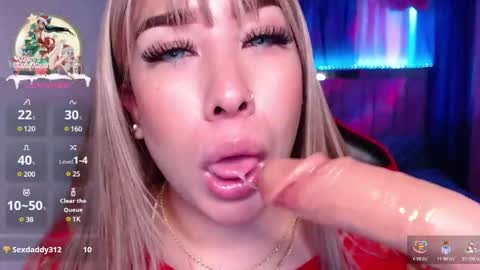 Snapshot of leahtemptation chatting on December 29, 9:20 pm leah online show from December 29, 9:20 pm