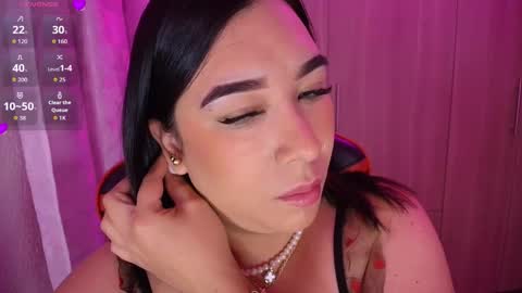 Snapshot of leahtemptation chatting on November 7, 9:53 am leah online show from November 7, 9:53 am