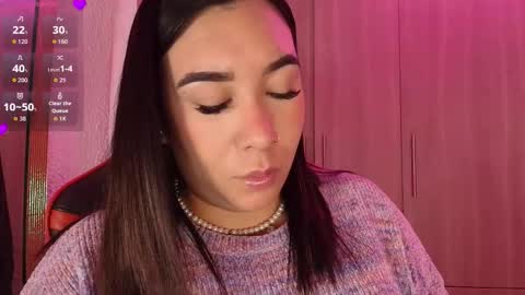 Snapshot of leahtemptation chatting on November 26, 9:32 am leah online show from November 26, 9:32 am