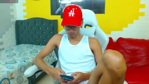 leam_1 online show from March 16, 8:57 pm