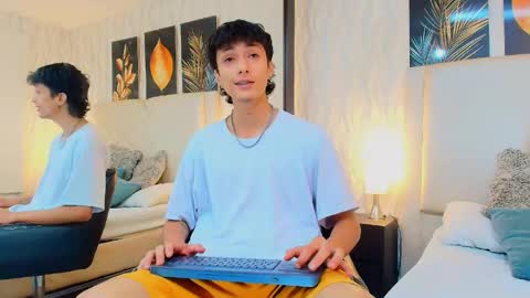 Lean online show from April 27, 3:32 pm