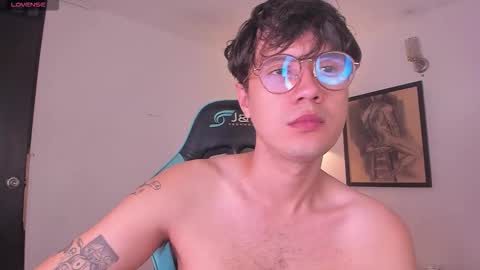 leaneseb online show from November 22, 10:47 am