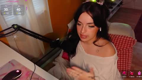 Snapshot of learaypie chatting on October 10, 8:52 pm Lea Ray Pie online show from October 10, 8:52 pm