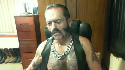leathergreaser online show from March 6, 2:19 am