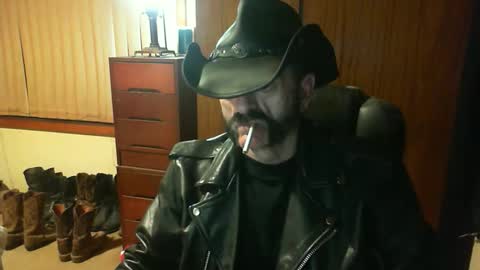 leathergreaser online show from May 1, 6:01 pm