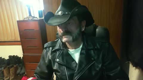 leathergreaser online show from June 8, 7:03 pm