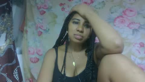 leatiana online show from April 3, 7:23 pm