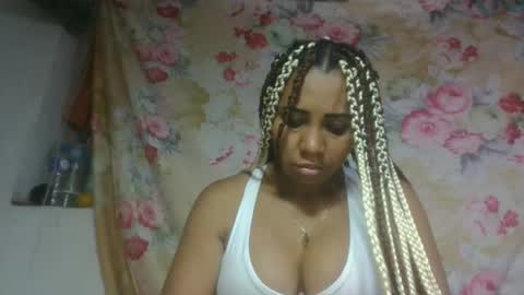 leatiana online show from April 22, 6:42 pm