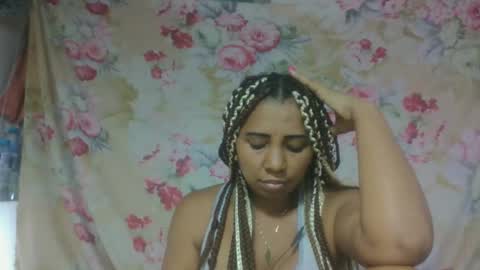 leatiana online show from April 25, 1:52 pm