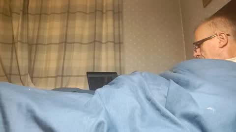 lechertachatte4444 online show from September 30, 10:15 pm