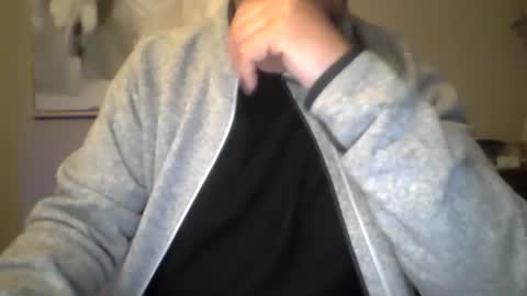 Snapshot of lecurieux75 chatting on March 6, 10:52 am lecurieux75 online show from March 6, 10:52 am