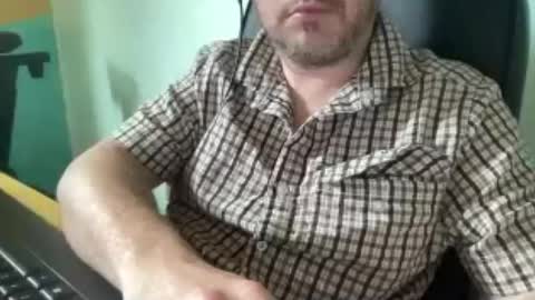 Snapshot of lee_8891 chatting on July 22, 9:01 am lee_8891 online show from July 22, 9:01 am
