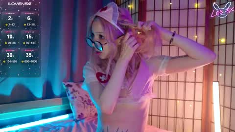 Snapshot of lee_ex chatting on September 30, 7:13 am Lee ex online show from September 30, 7:13 am