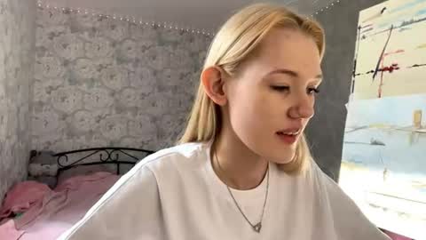 Kate online show from April 28, 8:08 am