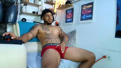 leenar_key online show from May 28, 12:02 pm