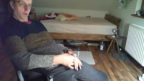 Snapshot of lefti27 chatting on February 26, 5:07 pm Dave online show from February 26, 5:07 pm