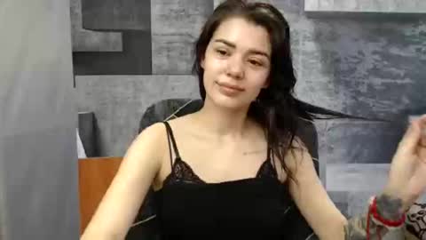 Liya online show from May 6, 2:08 am
