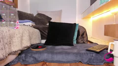 Esmeralda online show from April 27, 2:48 pm