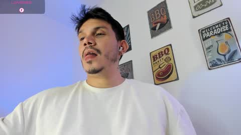 Alejandro online show from February 22, 1:40 am