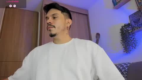 Alejandro online show from July 19, 1:15 pm