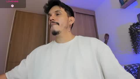 Alejandro online show from July 31, 8:52 pm