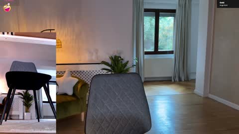 Elle  online show from October 18, 12:50 pm