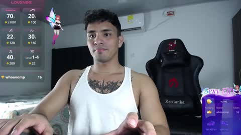 Snapshot of lei_77 chatting on December 18, 10:57 pm Lei online show from December 18, 10:57 pm