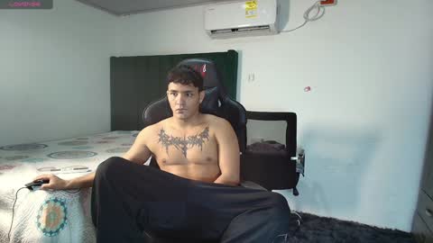 Snapshot of lei_77 chatting on January 23, 11:15 pm Lei online show from January 23, 11:15 pm