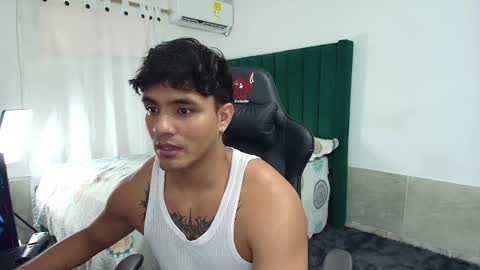 Snapshot of lei_77 chatting on October 1, 7:09 pm Lei online show from October 1, 7:09 pm