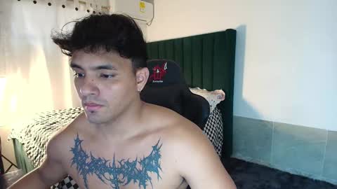 Snapshot of lei_77 chatting on October 15, 7:03 pm Lei online show from October 15, 7:03 pm