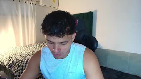 Snapshot of lei_77 chatting on October 18, 8:09 pm Lei online show from October 18, 8:09 pm