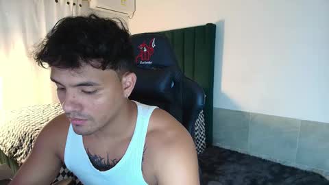 Snapshot of lei_77 chatting on October 19, 8:31 pm Lei online show from October 19, 8:31 pm