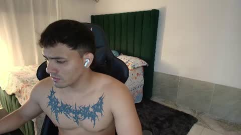  Lei  online show from July 15, 11:54 pm