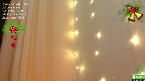 hey Im Leia and I love rock  online show from December 1, 7:36 pm