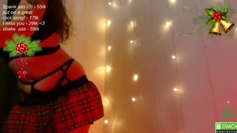 hey Im Leia and I love rock  online show from December 15, 7:53 pm