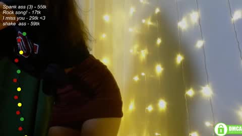 hey Im Leia and I love rock  online show from February 23, 6:12 pm