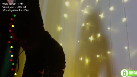 hey Im Leia and I love rock  online show from September 26, 7:29 pm