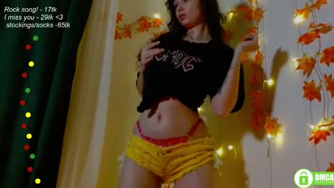 hey Im Leia and I love rock  online show from October 18, 7:14 pm