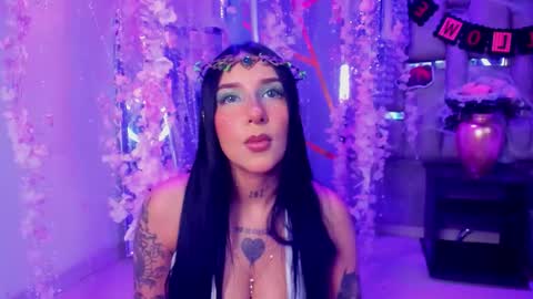 Snapshot of leiawong chatting on October 26, 5:57 am Leia online show from October 26, 5:57 am