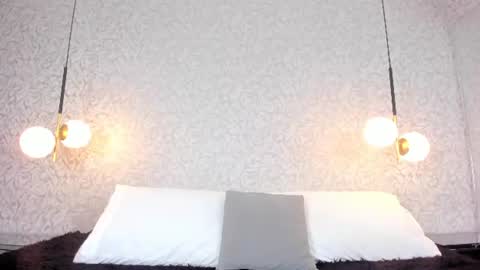 LEIGH ANGELS online show from June 16, 10:01 pm