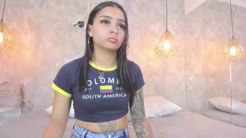 Snapshot of leigh_angels chatting on June 23, 9:57 pm LEIGH ANGELS online show from June 23, 9:57 pm