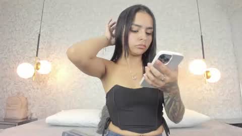 Snapshot of leigh_angels chatting on July 11, 9:38 pm LEIGH ANGELS online show from July 11, 9:38 pm