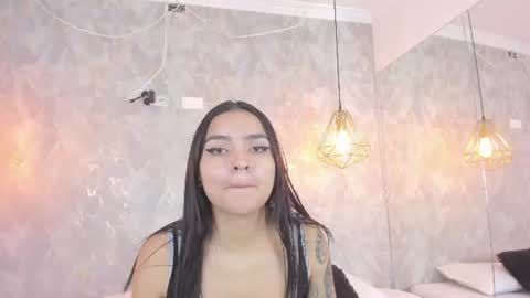 Snapshot of leigh_angels chatting on July 26, 7:10 pm LEIGH ANGELS online show from July 26, 7:10 pm