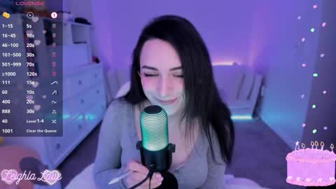 Snapshot of leighlalove chatting on November 18, 4:06 am Leighla online show from November 18, 4:06 am