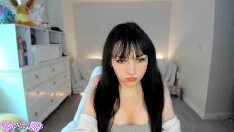 Snapshot of leighlalove chatting on January 5, 9:18 pm Leighla online show from January 5, 9:18 pm