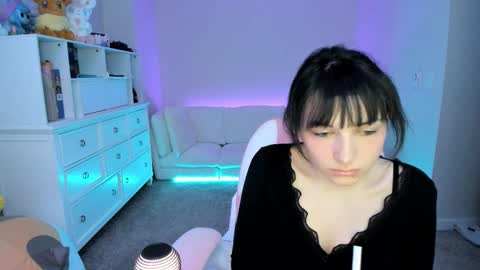 Snapshot of leighlalove chatting on February 25, 6:01 am Leighla online show from February 25, 6:01 am