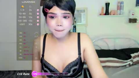 Snapshot of leighottie chatting on April 10, 6:29 am leighottie online show from April 10, 6:29 am