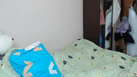 Snapshot of leila_bambi chatting on January 21, 10:41 pm leila_bambi online show from January 21, 10:41 pm